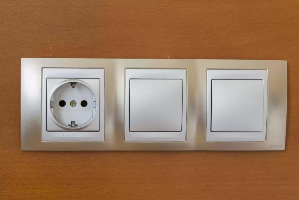 Jakie są gniazdka w Egipcie?